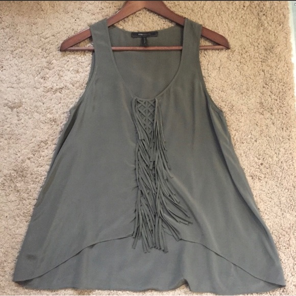 New BCBG Maxazria 100% Silk Blouse Sz M - Picture 3 of 3